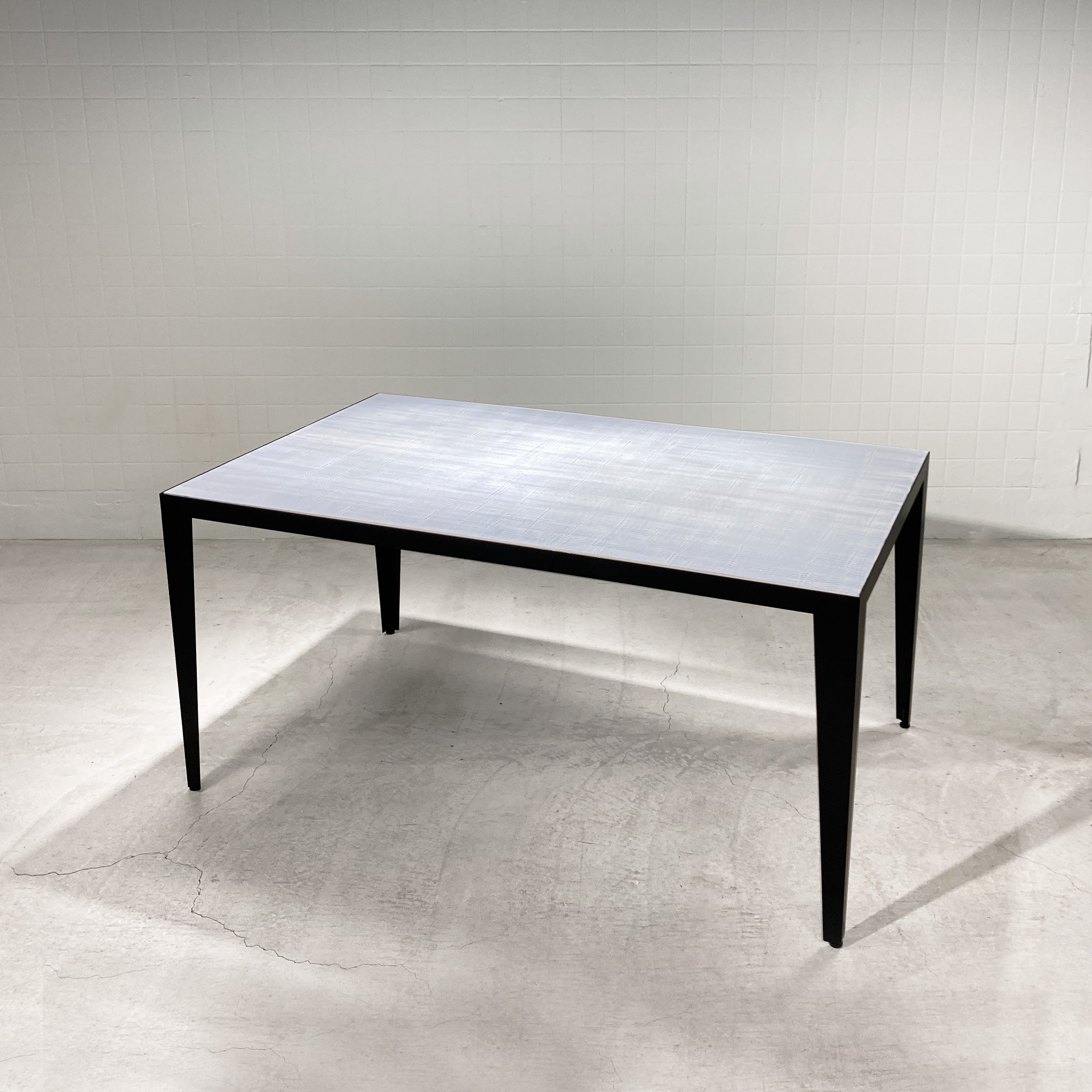 油漆桌 KASURI-WHITE